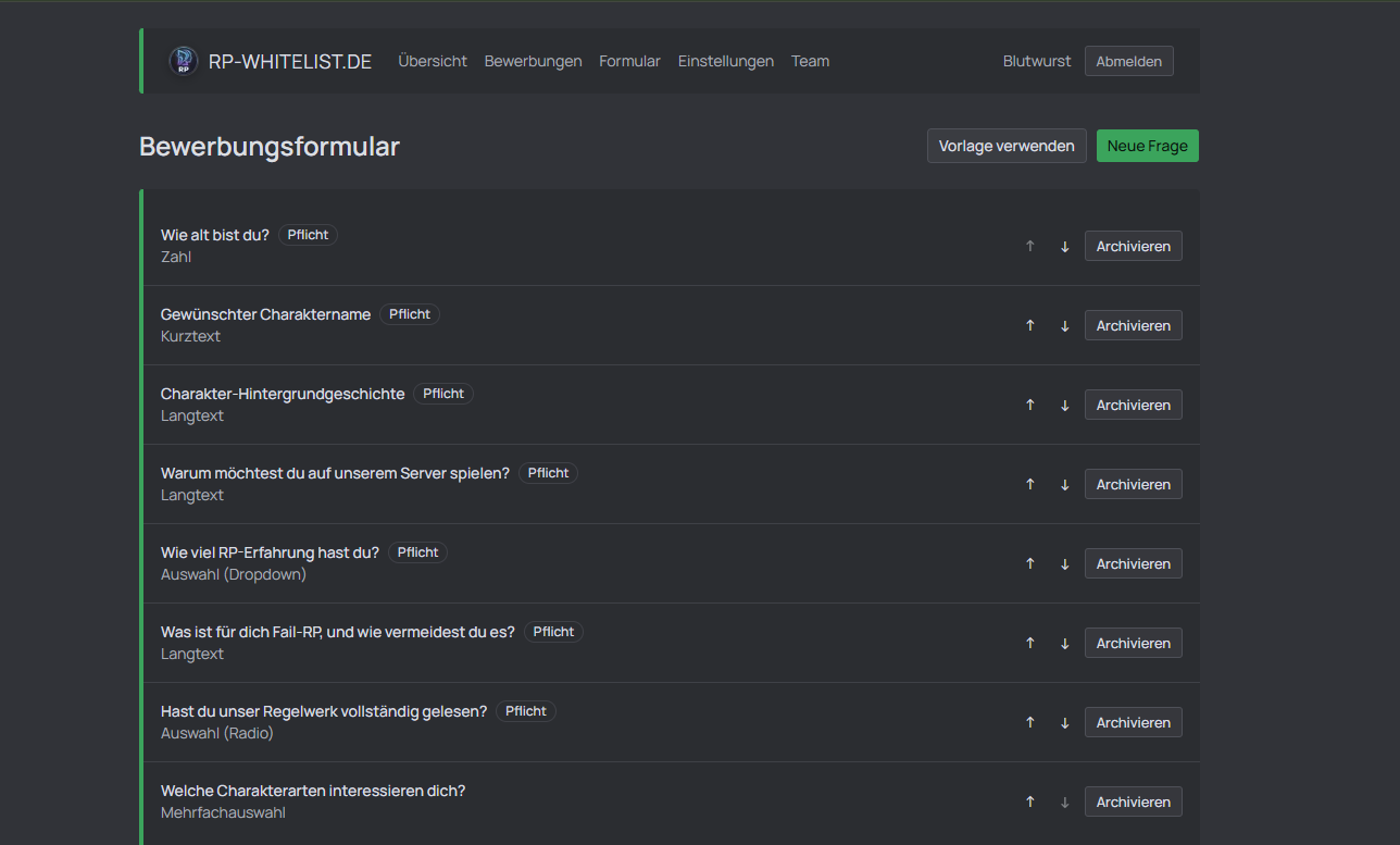 Übersicht des Bewerbungsformulars im Dashboard mit acht Fragen und einer Vorlagen-Funktion